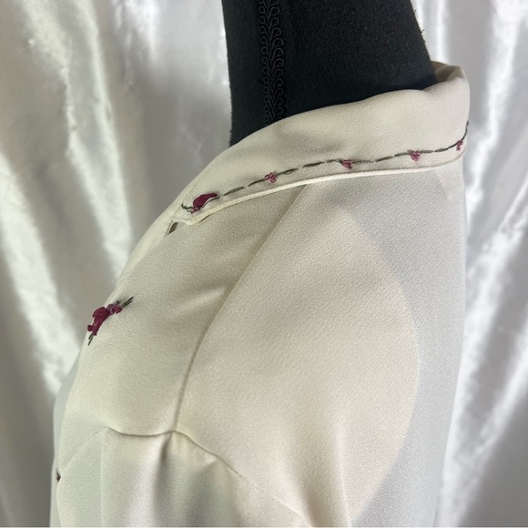 Vintage Embroidered Cream Button Down Shirt | Size 10 | Cottagecore Academia - Picture 6 of 16